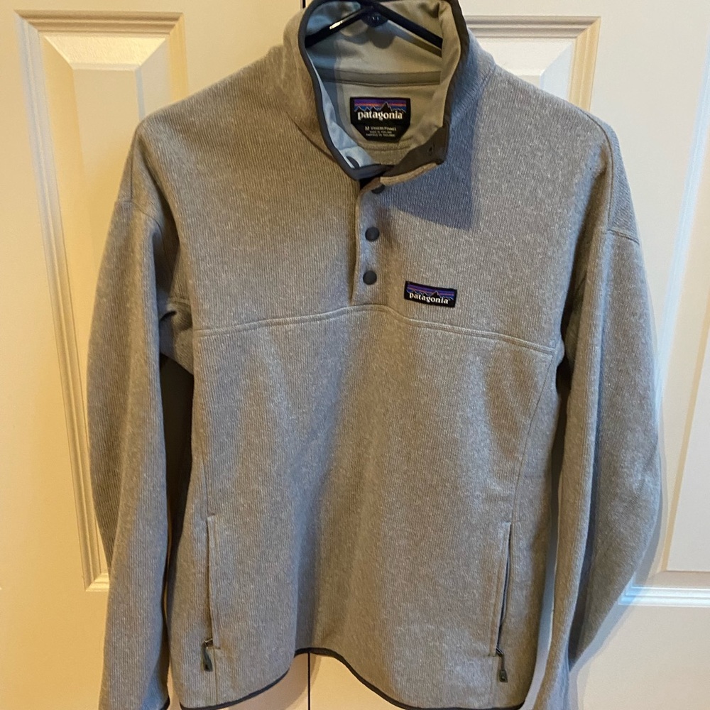 Woman’s medium Patagonia half zip